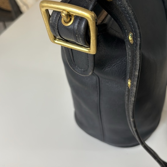 Coach | Vintage Helen’s Legacy #9953 in Black - Picture 6 of 11